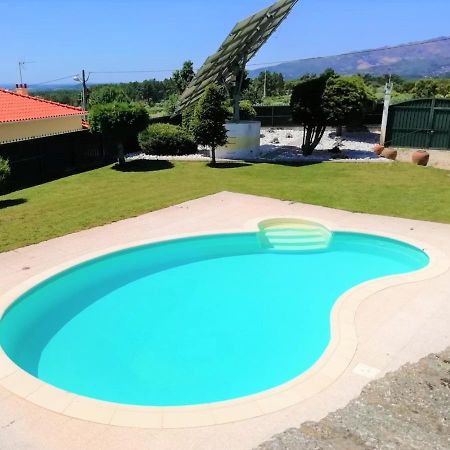 Casa E Piscina Privada Villa Fundao Luaran gambar
